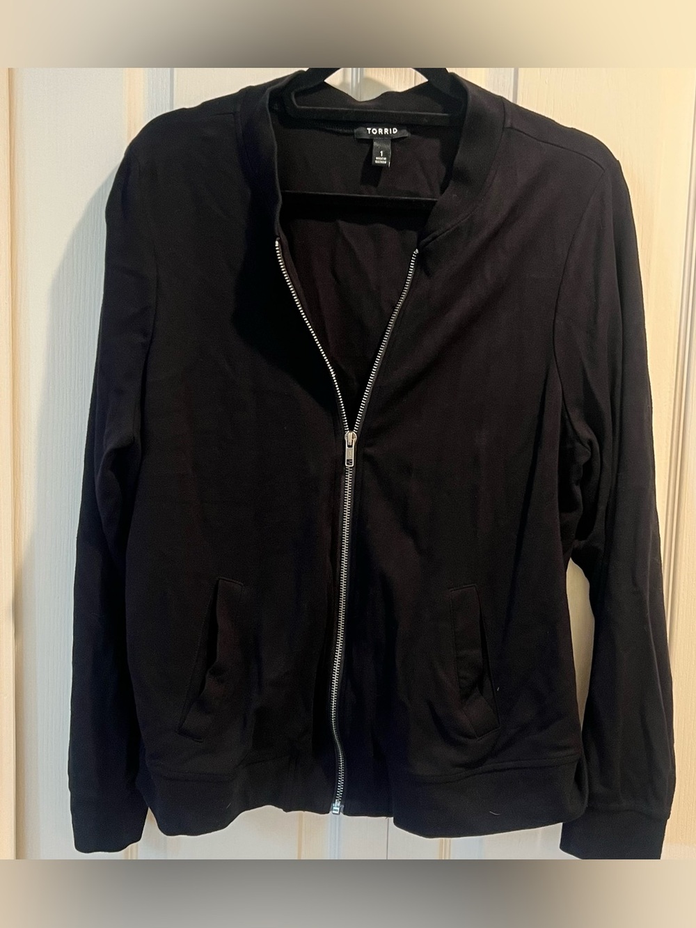Torrid Women's Black Full Zip Jacket Plus Size 1 Rayon Blend Long Sleeve Solid